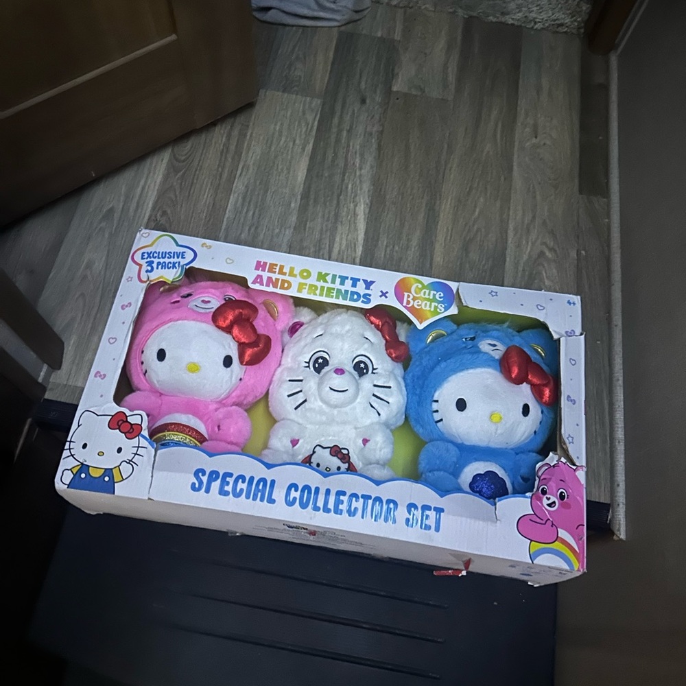 Sanrio Hello Kitty and Friends Plush Set - Pink, White, Blue